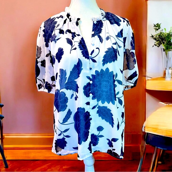 Ann Taylor Floral Mixed Media Ruffle Neck Top - Picture 4 of 10